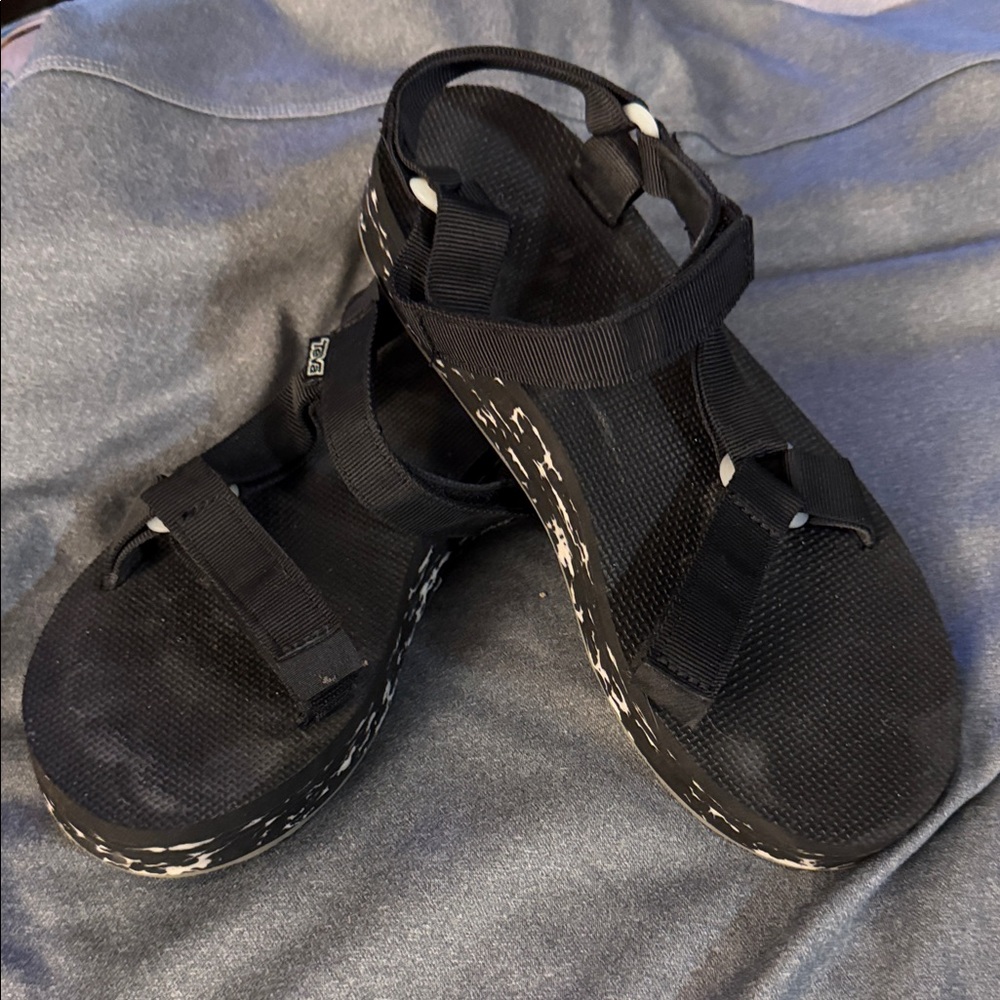 Teva Midform Universal Glow Sandal